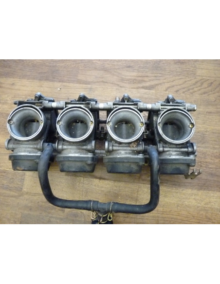 Rampe de carburateurs GSXR 600 96-99  - 3