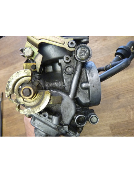 Rampe de carburateurs GSXR 600 96-99  - 5