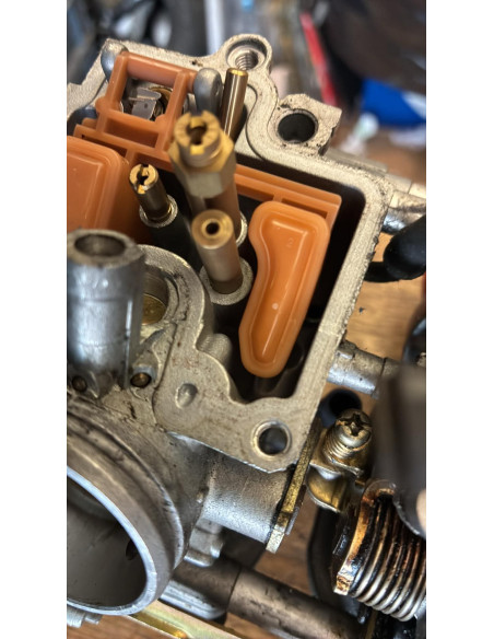 Rampe de carburateurs GSXR 600 96-99  - 3