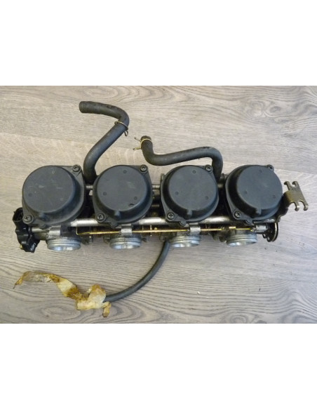 Rampe de carburateurs 600 96-00  - 4