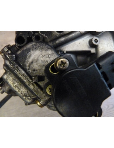 Rampe de carburateurs 600 96-00  - 5