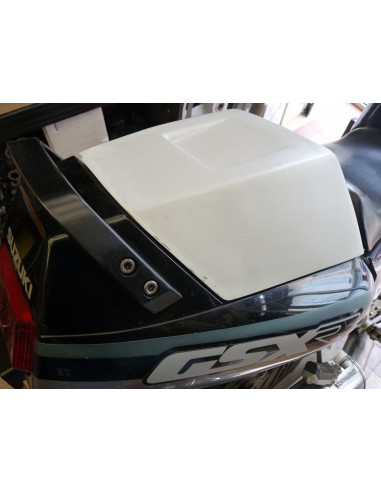 Capot de selle GSXR 750-1100 88-90  - 8