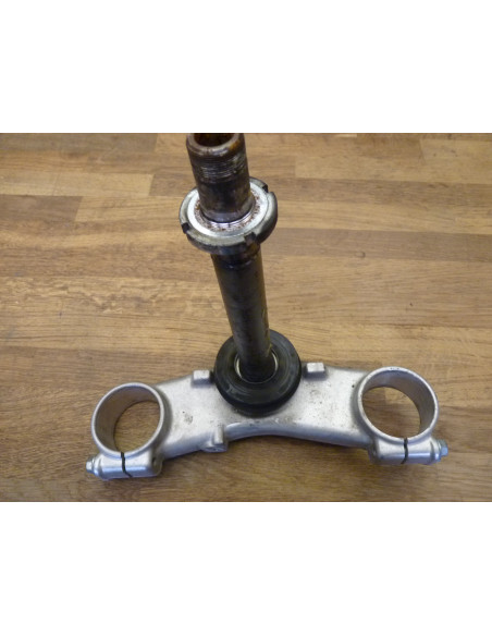 Té inférieur GSXR 750 92-95  - 3