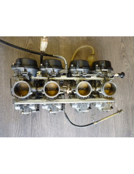 Rampe de carburateurs GSXR 750 90-91  - 1