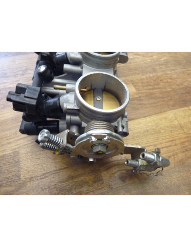 GSXR 1000 05-06 Einspritzleiste  - 6